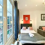 Urban Flat 55 - Atelier Marilyn Monroe